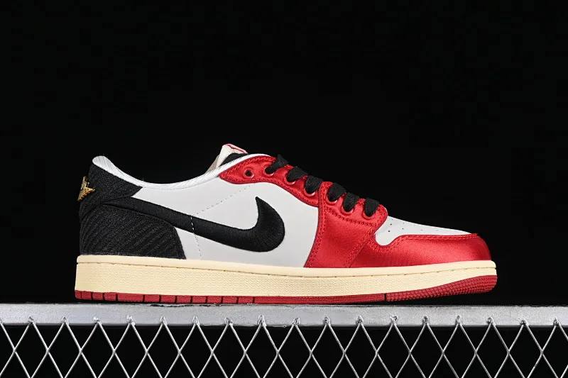 All categories Air Jordan Jordan series basketball shoes Air Jordan 1 Low Z version Trophy Room x Jordan 1 Low OG "Away" AJ1 Joe 1 Jordan's son low-top cultural casual sneakers FN0432-100